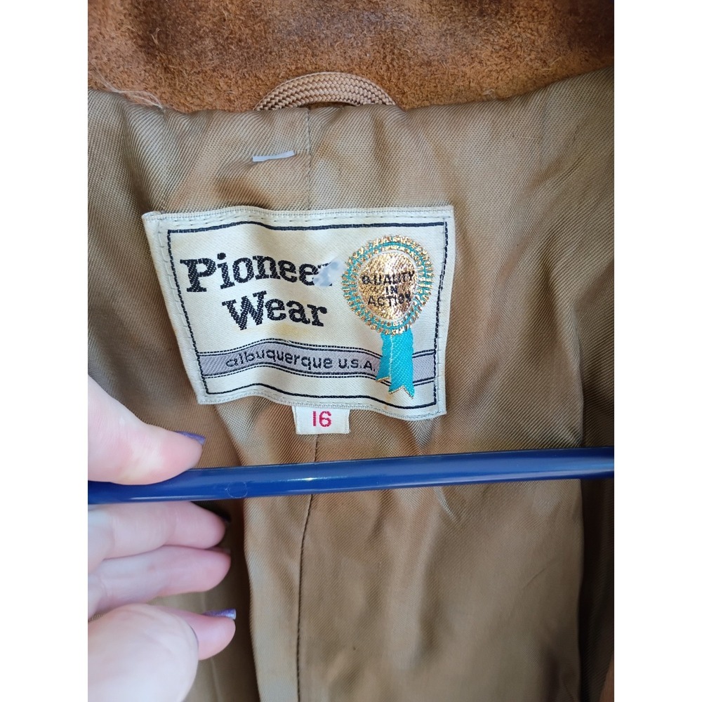 Pioneer Wear Western, Cowgirl Fringed Leather Suede Coat 16 Button Up Women - Picture 3 of 10